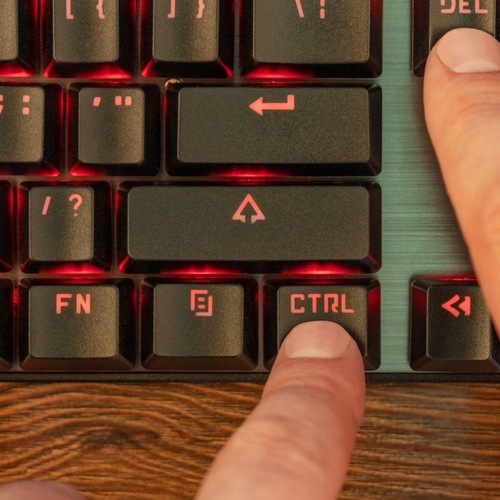 Windows Has an Emergency Restart Option You Probably Don’t Know About (and I’m Not Talking About Ctrl+Alt+Del)