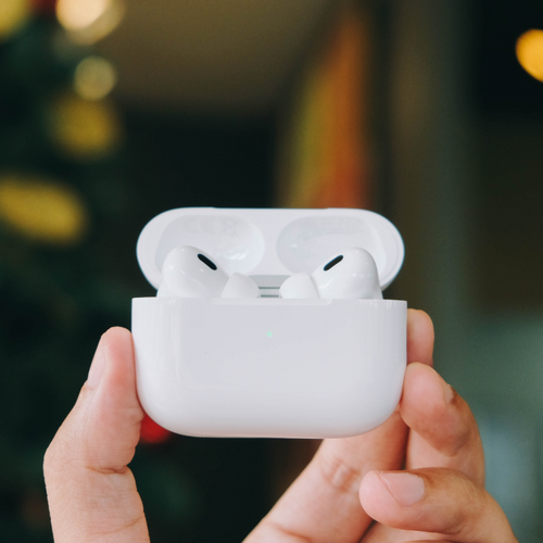 How to Try iOS 26's AirPods Beta Features Right Now