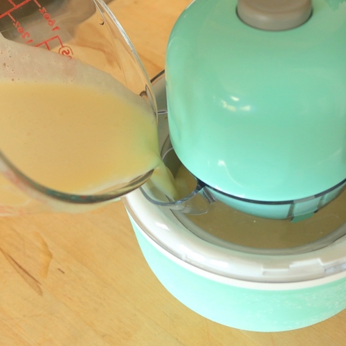 This Mug-Sized Ice Cream Maker Churns Out Perfect Individual Portions