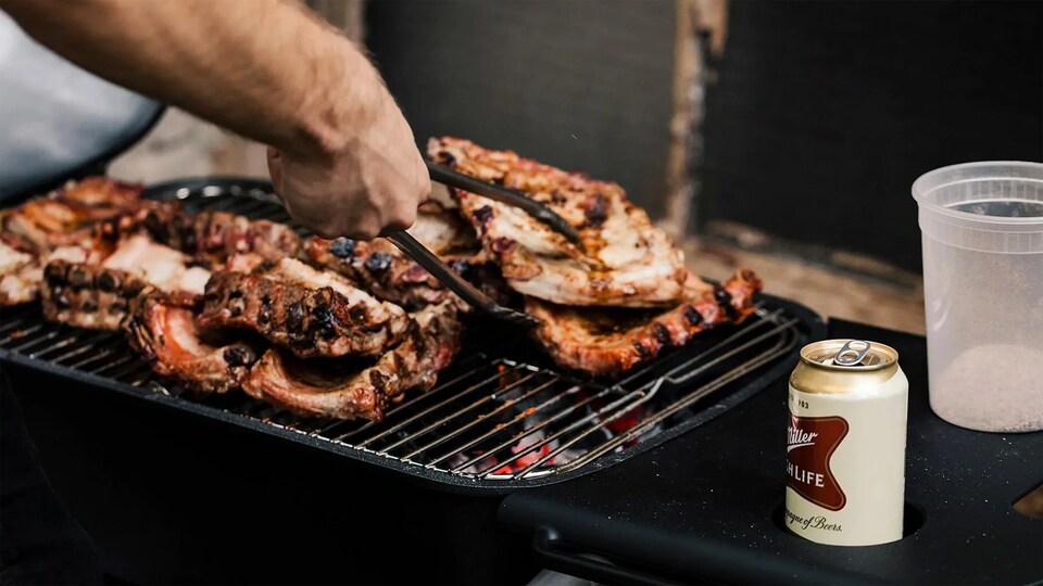 I Asked Pro BBQ Cooks What Sauce to Buy At the Grocery Store. One Bottle Dominated