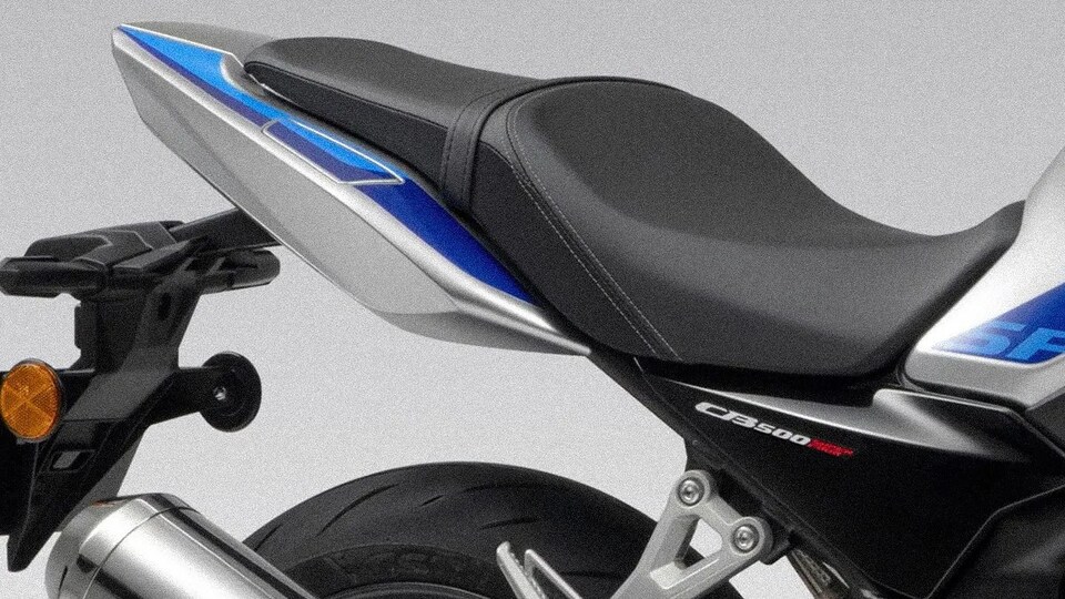 Honda’s Heavily Anticipated Retro-Styled Motorcycle Finally Breaks Cover in Stunning Fashion